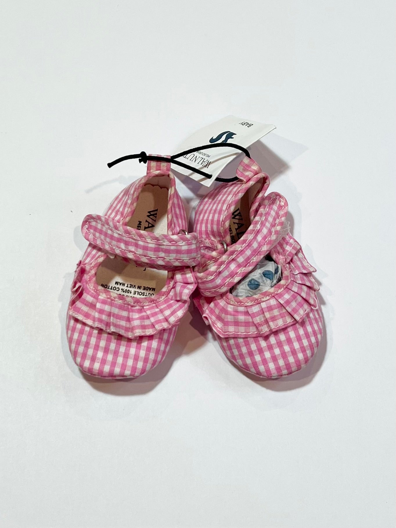 Gingham MJ pram shoes brand new - Size 6-12 months