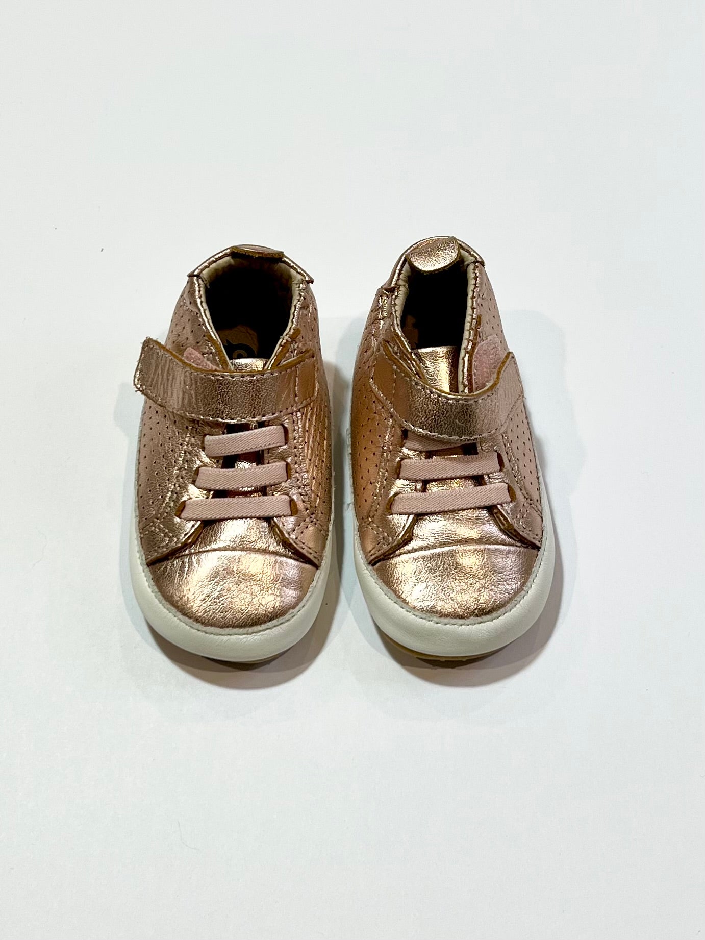 Rose gold leather shoes brand new - Size EU20