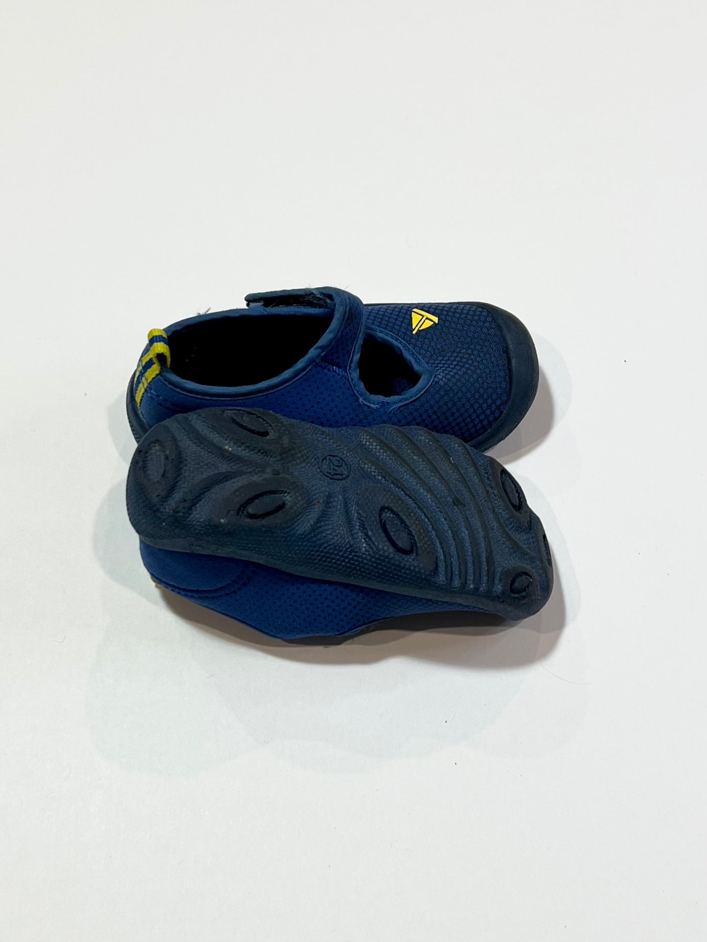 Blue sailboat water shoes - Size EU24