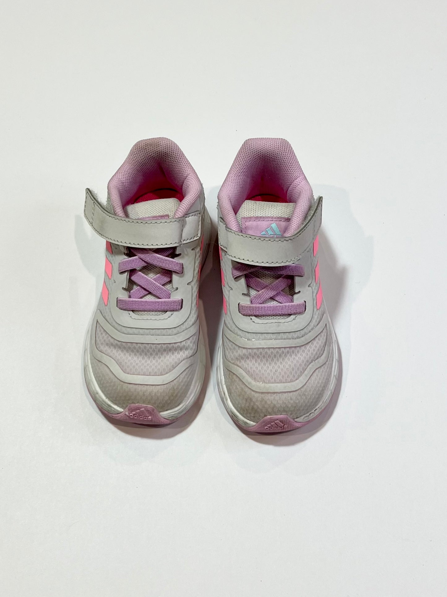 Light grey sneakers - Size US6