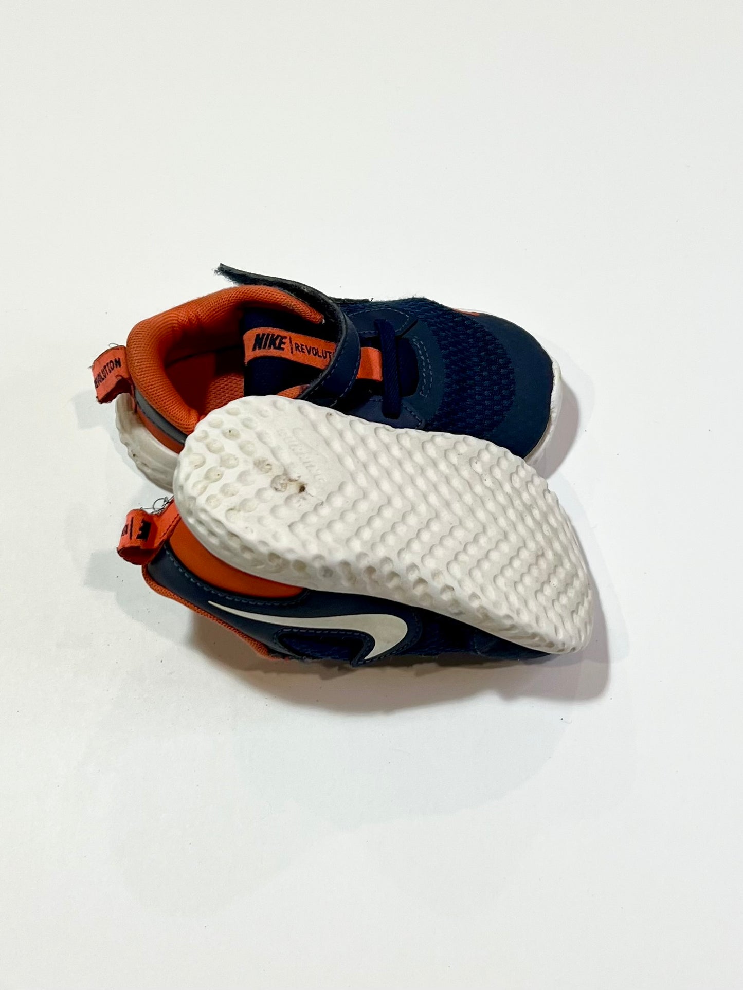 Navy Revolution sneakers - Size US7