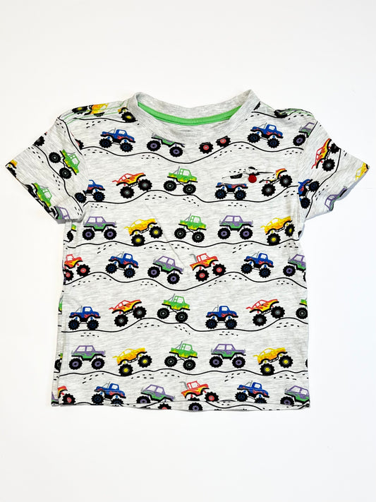 Monster trucks tee - Size 5