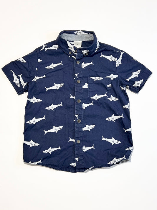 Navy sharks shirt - Size 4