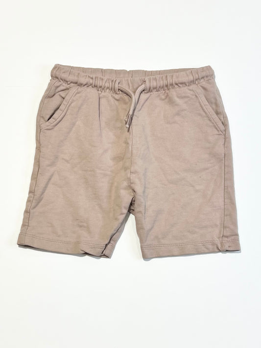 Taupe sweat shorts - Size 4-5