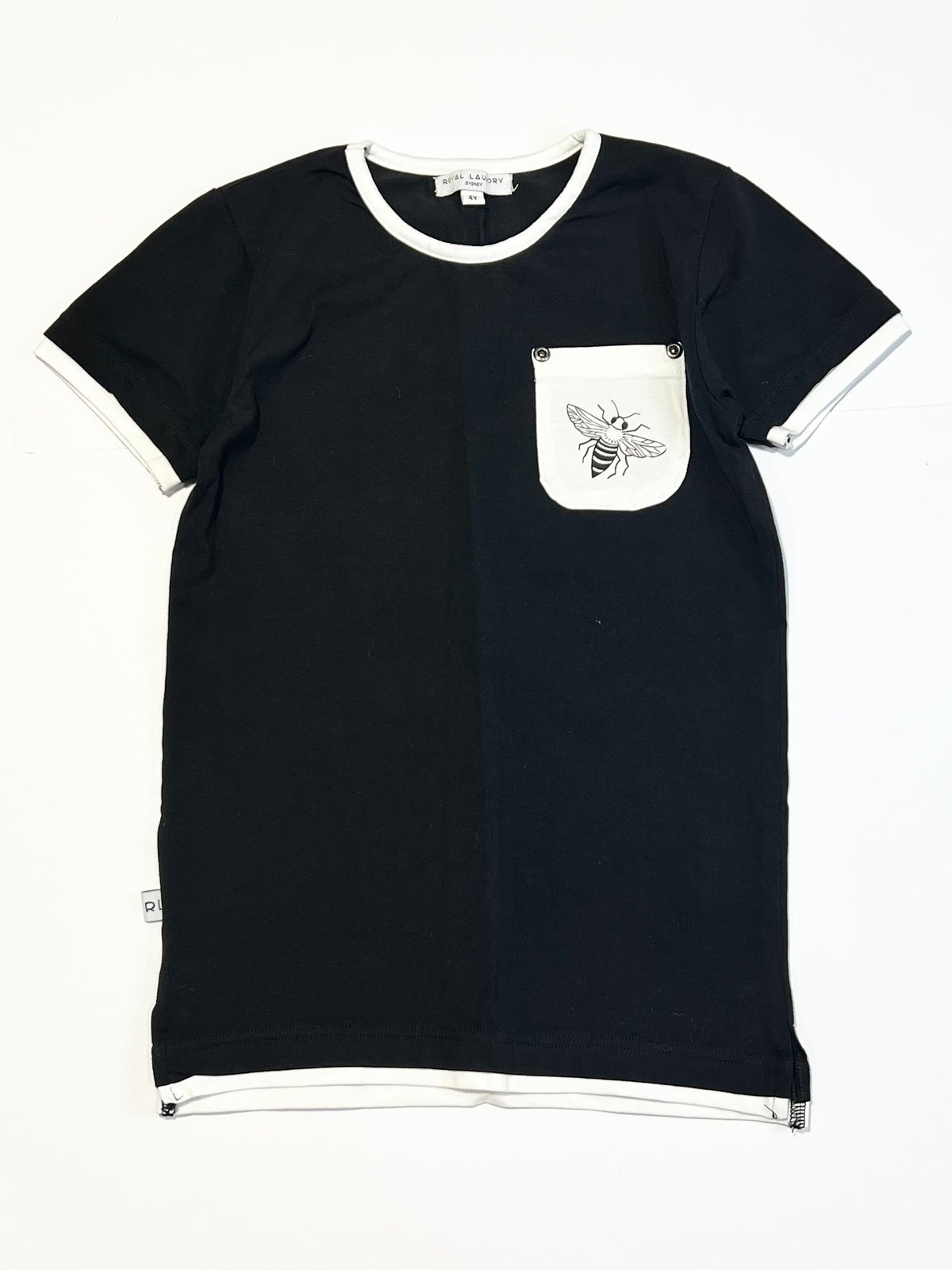 Black bee tee - Size 4