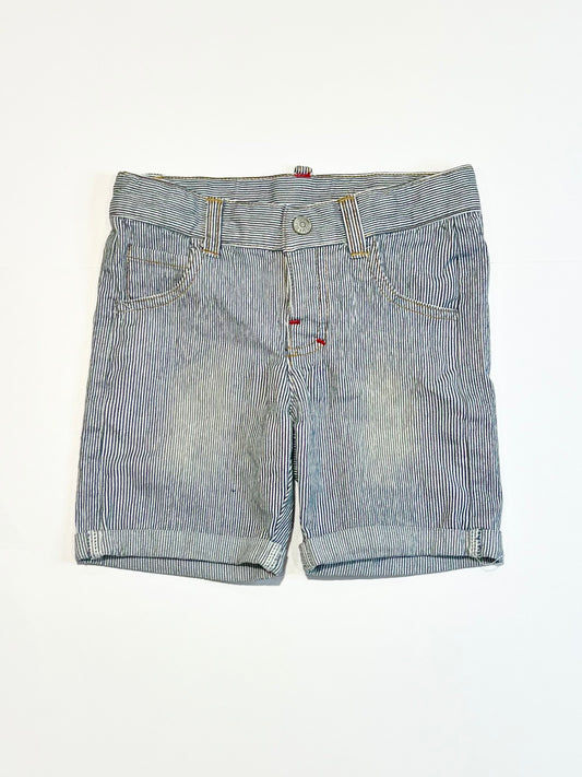 Stretchy denim shorts - Size 3