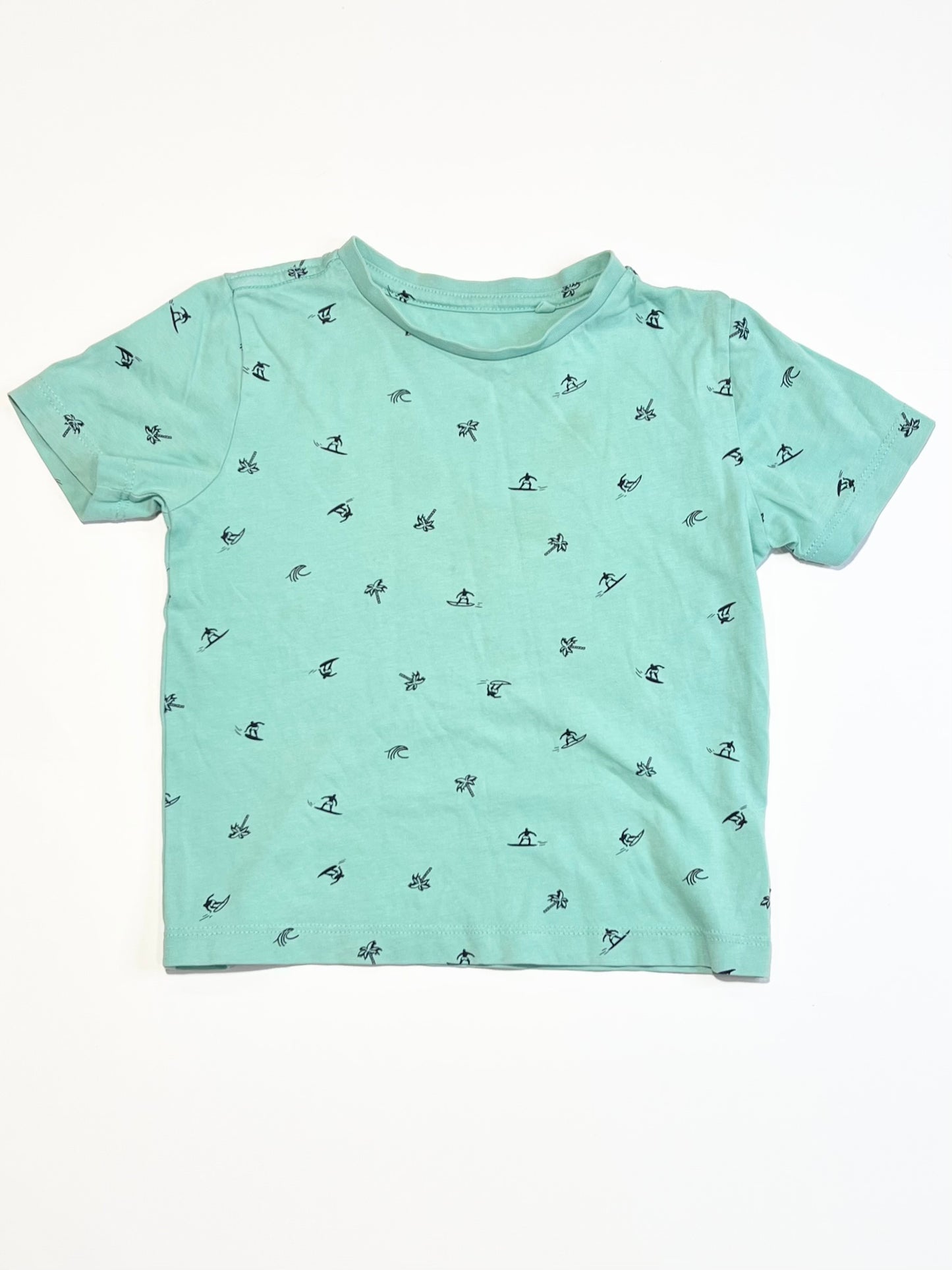 Green surfers tee - Size 3