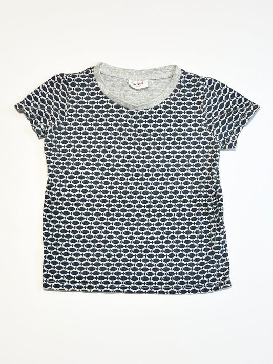 Navy fishy tee - Size 3