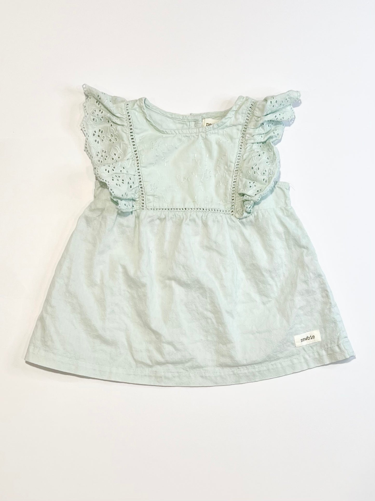 Green flutter top - Size 9-12 months