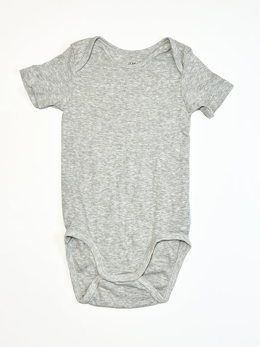 Ribbed grey bodysuit - Size 2-3