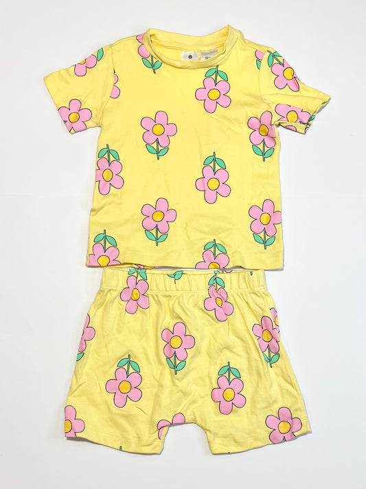 Yellow flower pyjamas - Size 2