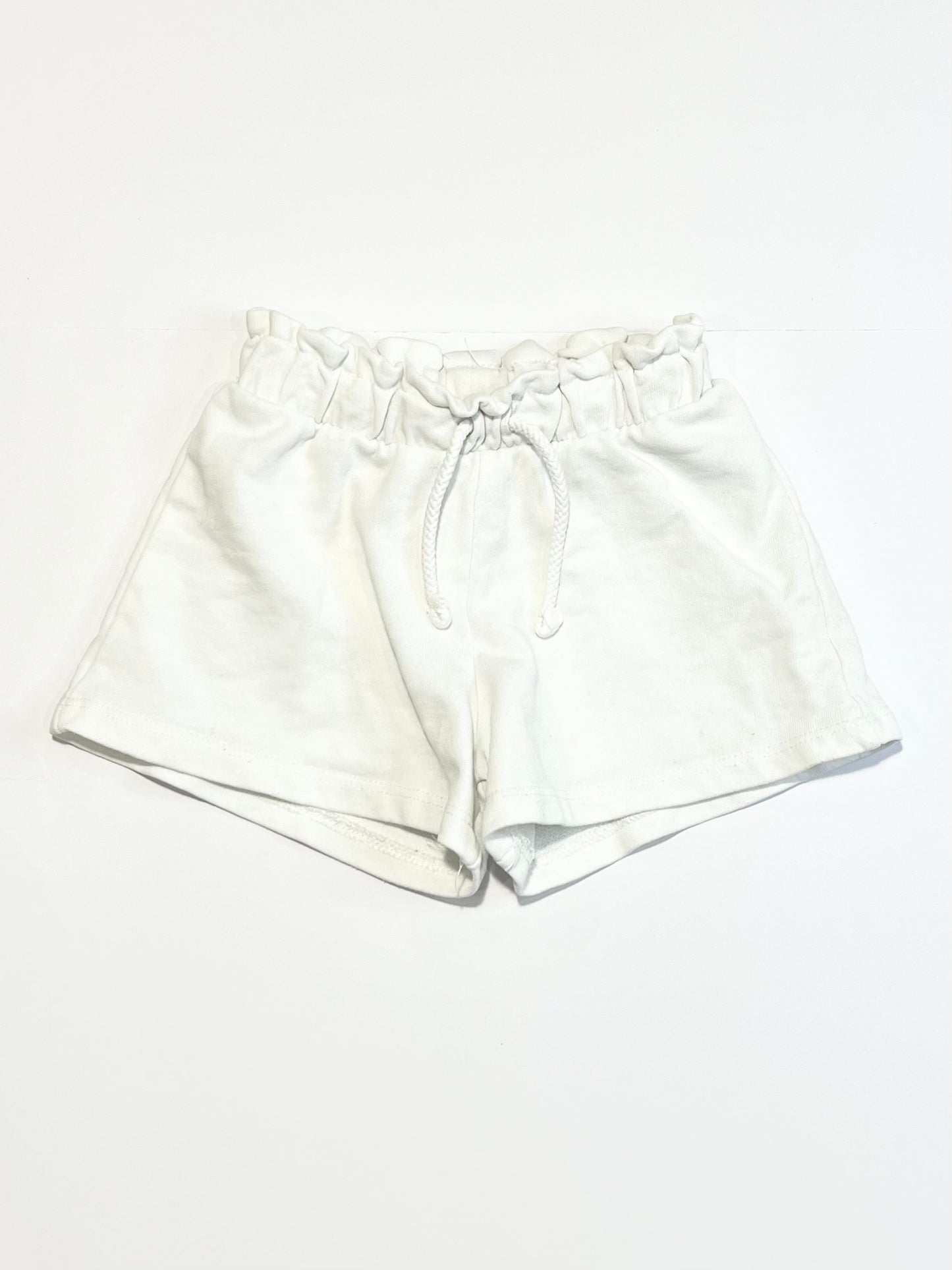 White sweat shorts - Size 2-3