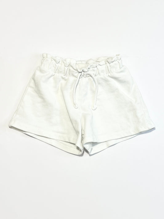 White sweat shorts - Size 2-3