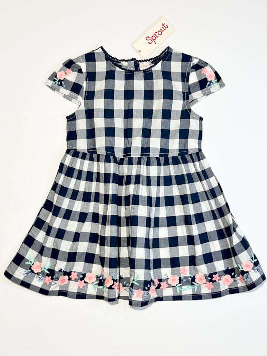 Embroidered dress brand new - Size 2