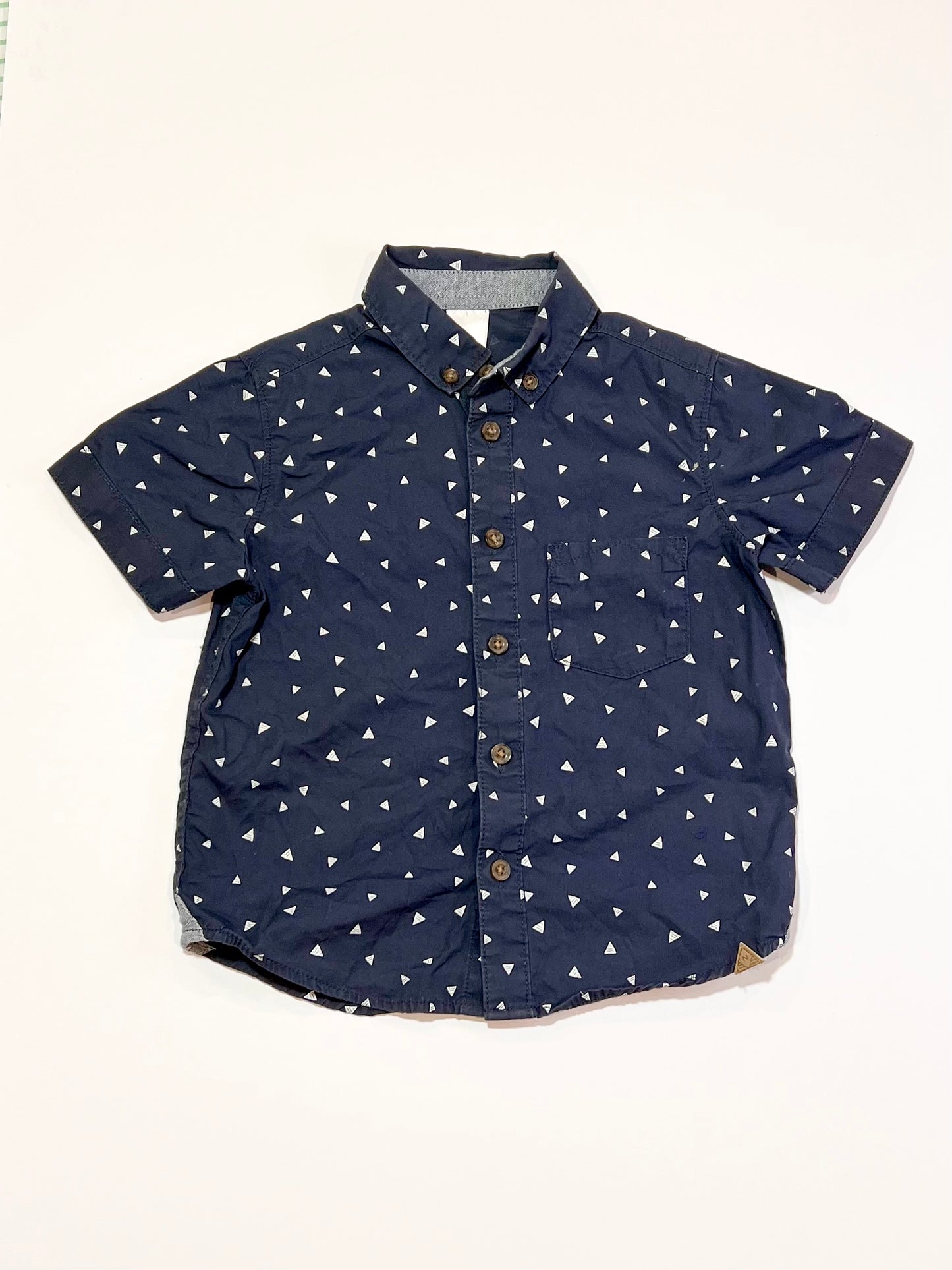 Navy triangles shirt - Size 3