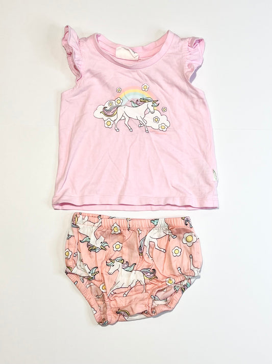 Pink unicorn pyjamas - Size 000