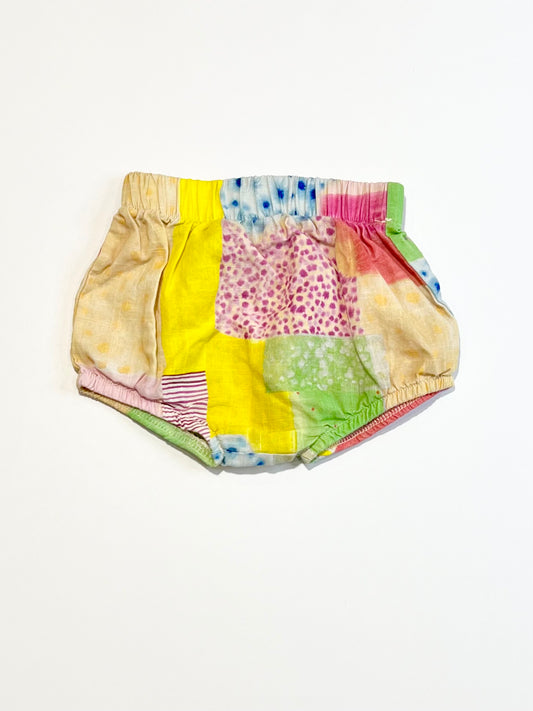 Coloured shapes shorts - Size 000