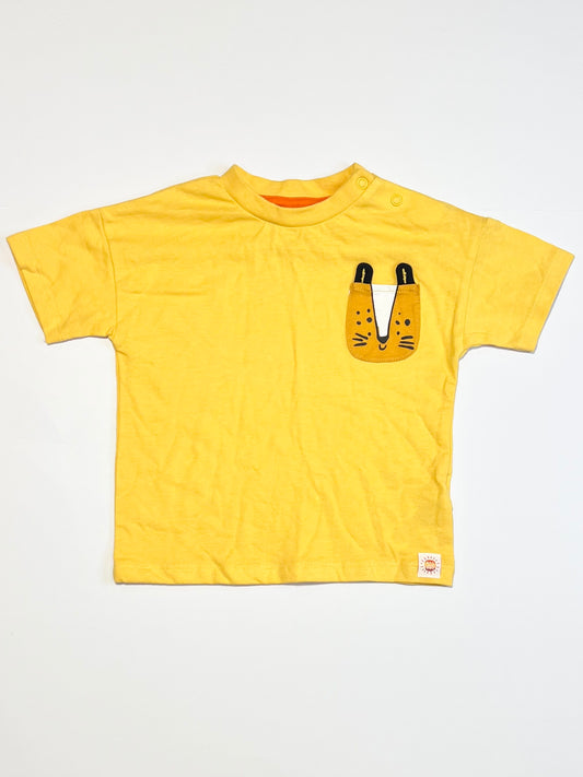 Yellow pocket tee - Size 9-12 months