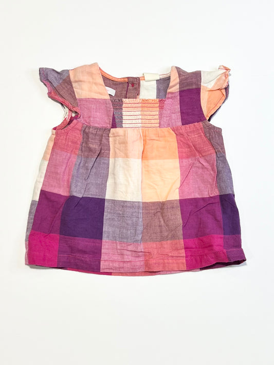 Checkered top - Size 6-9 months