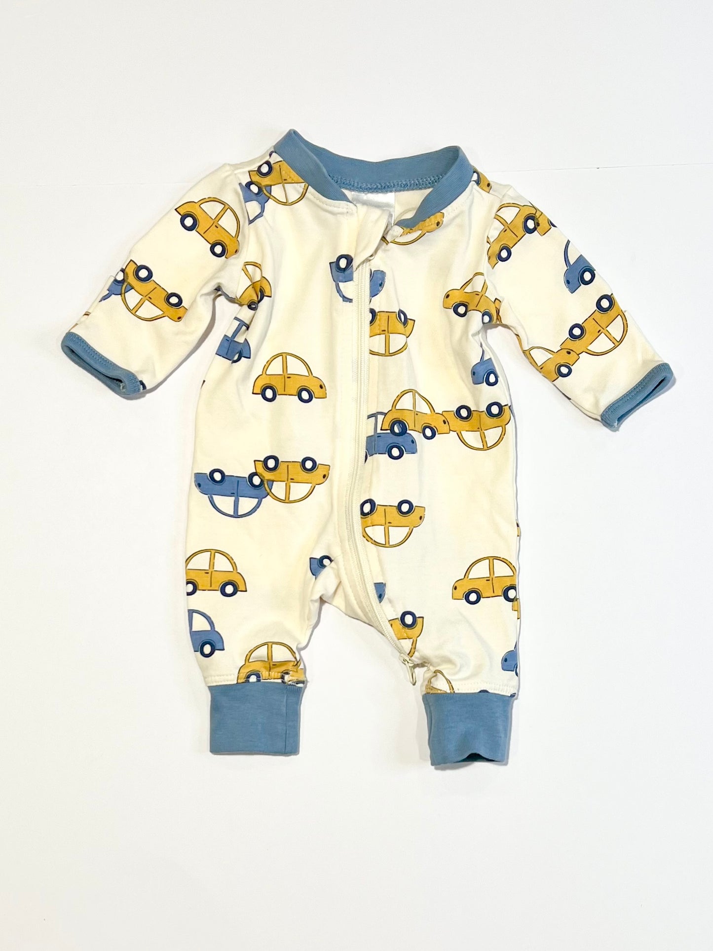 Cars zip onesie - Size 00000