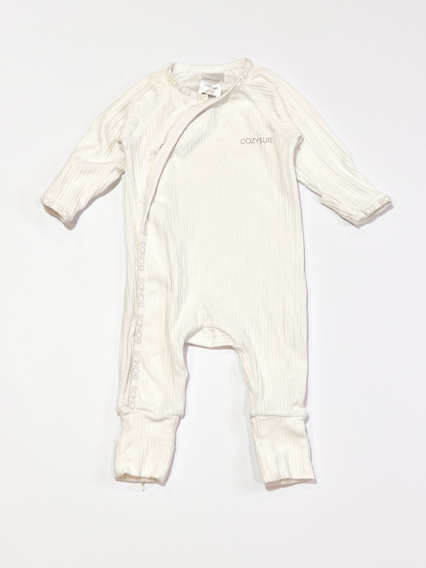 White ribbed Cosysuit - Size 0000