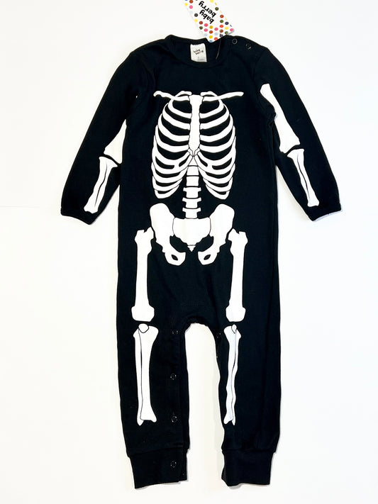 Skeleton onesie brand new - Size 1