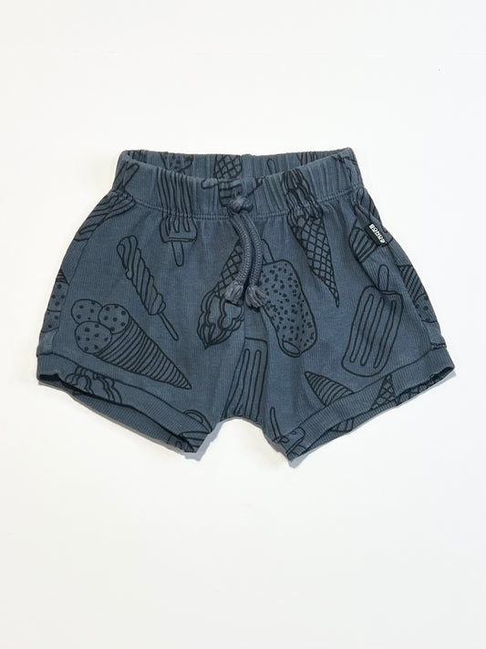 Ribbed ice cream shorts - Size 00
