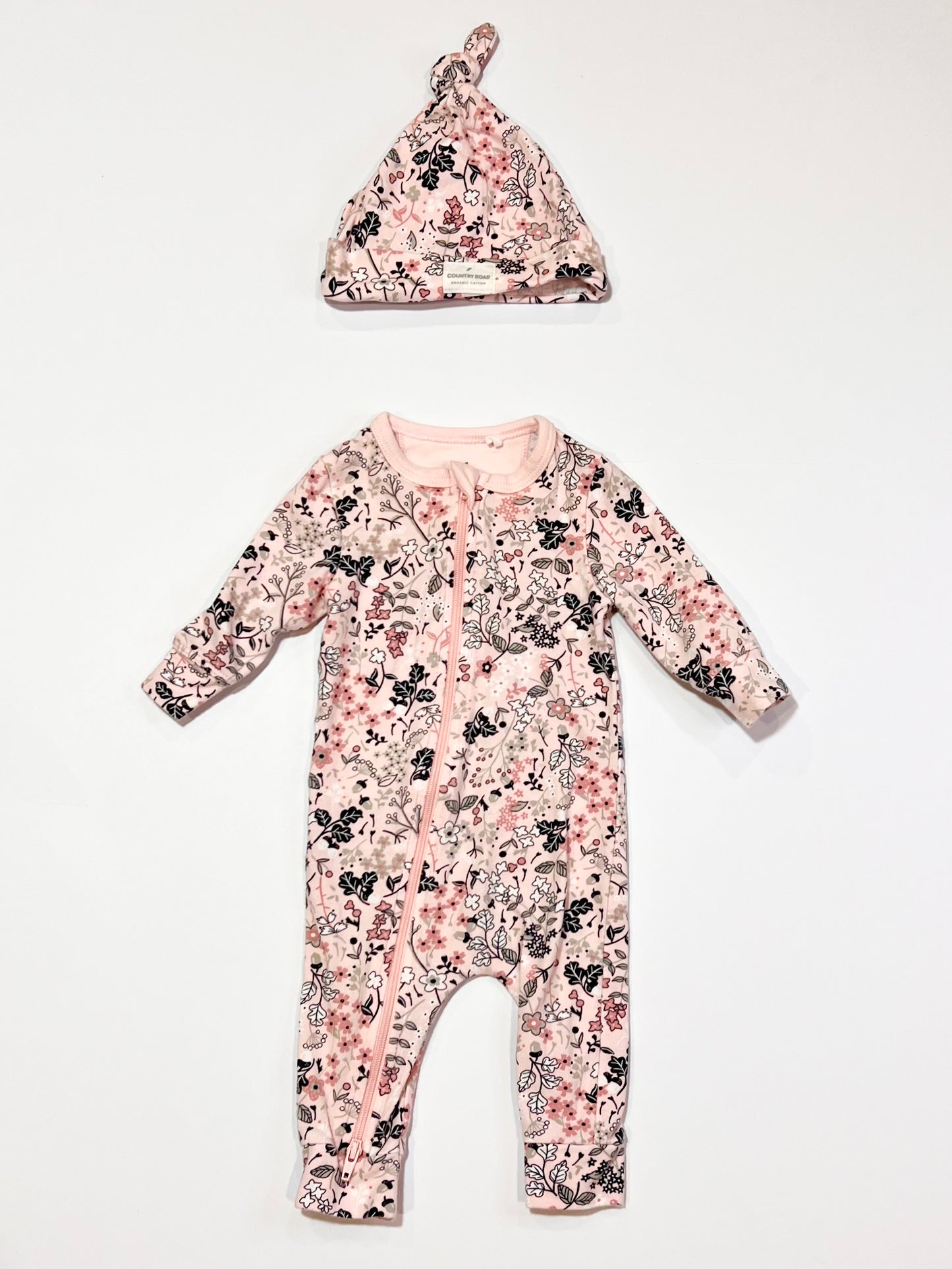 Floral zip onesie with beanie - Size 0000