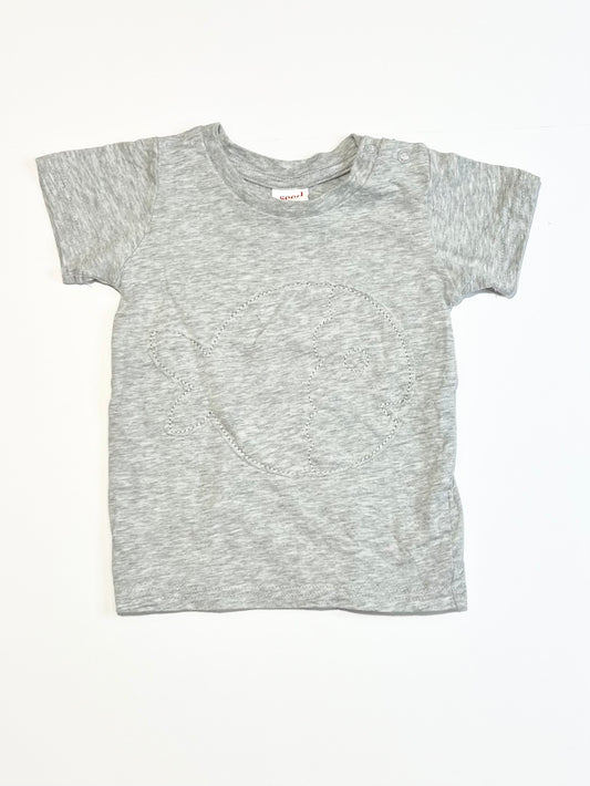 Grey fish tee - Size 00