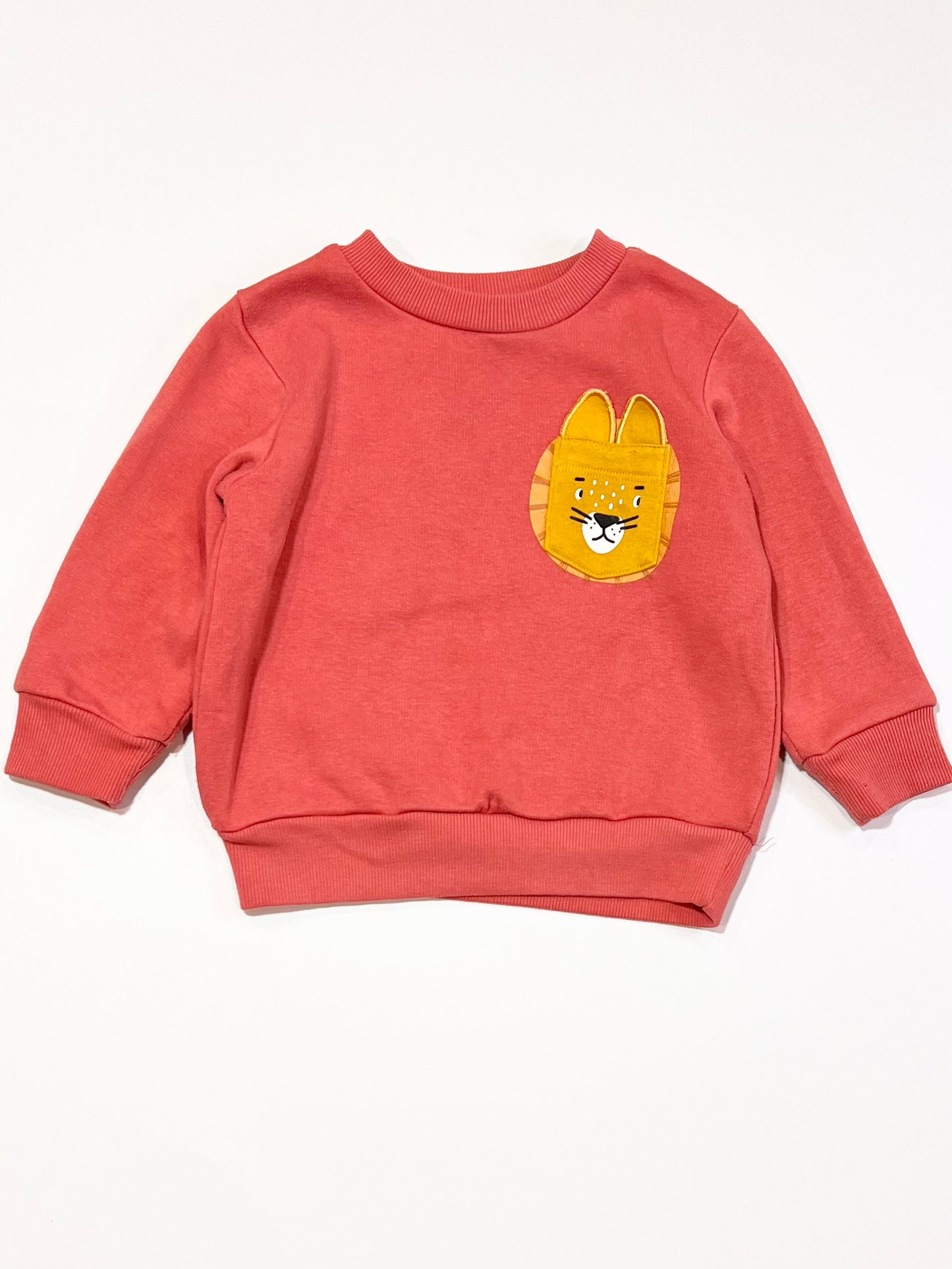 Red lion sweater - Size 2