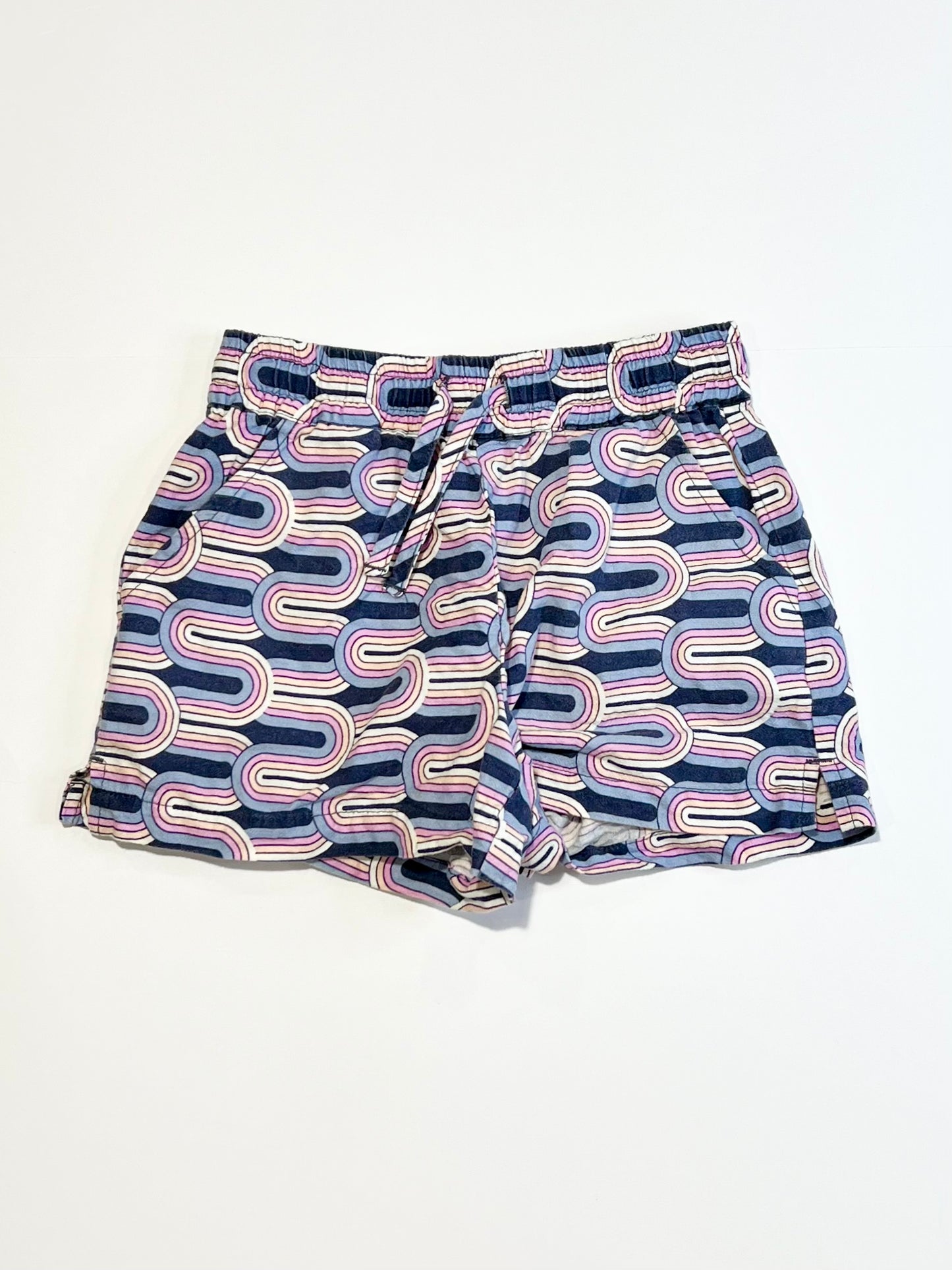 Patterned shorts - Size 4