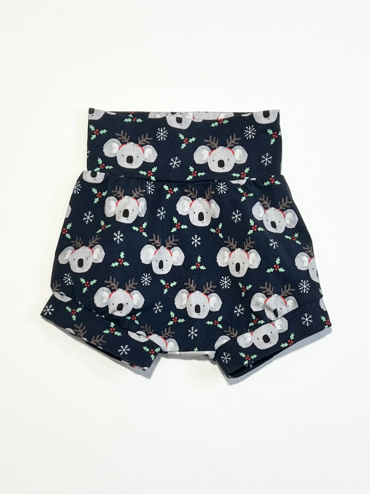 Christmas koala shorts - Size 000