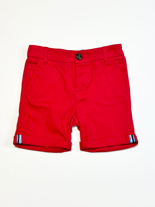 Red shorts - Size 2