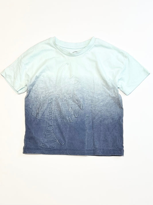 Embossed palm tee - Size 2