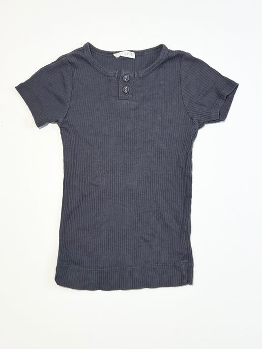 Grey ribbed tee - Size 3