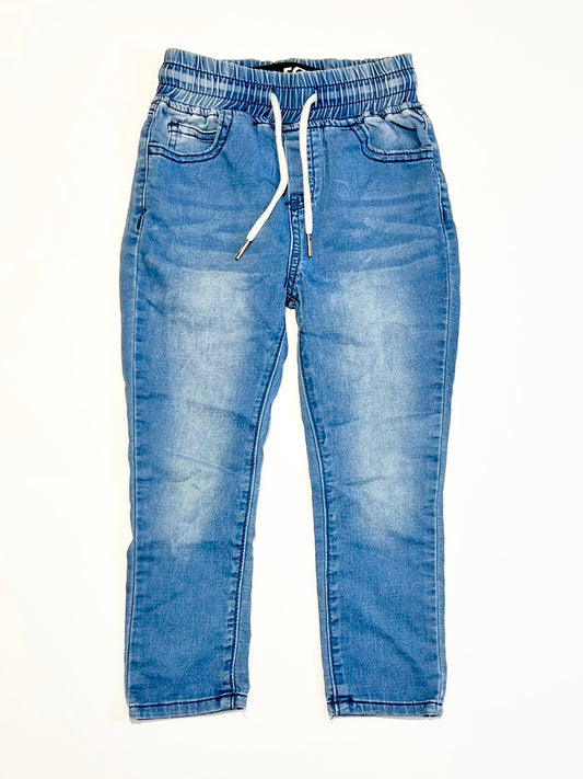 Pull on denim jeans - Size 4