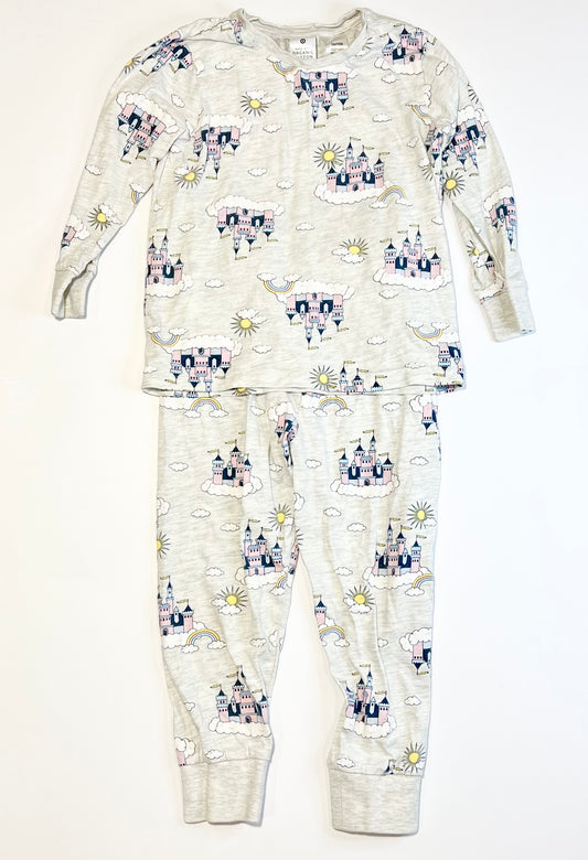 Castles pyjamas - Size 4