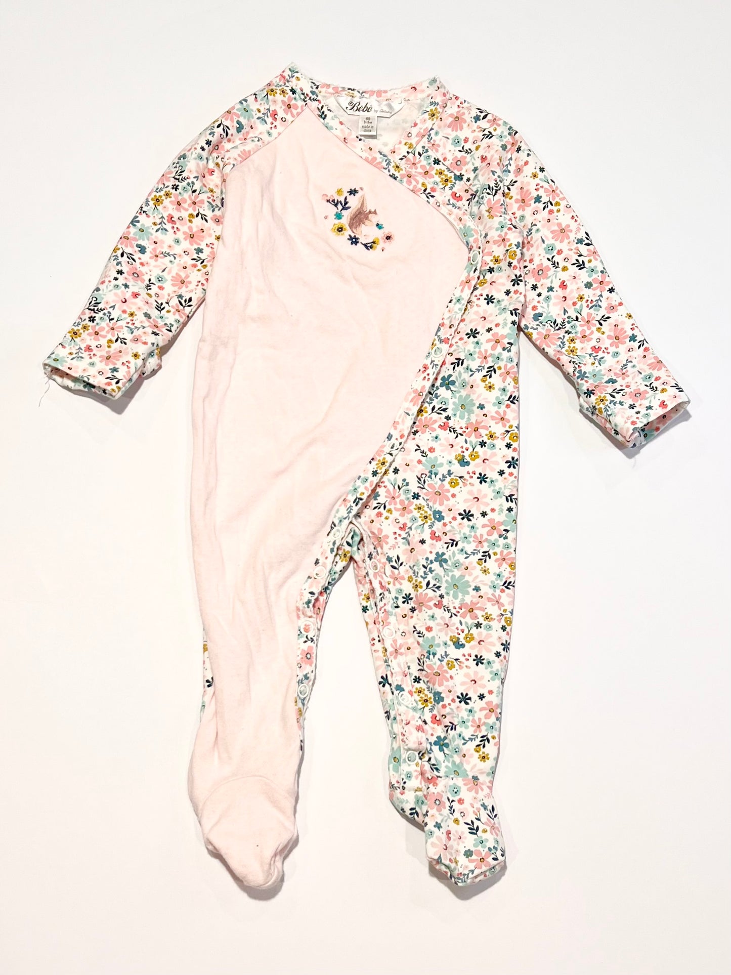 Floral squirrel onesie - Size 00