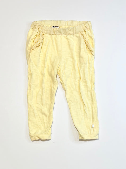 Yellow jersey pants - Size 1