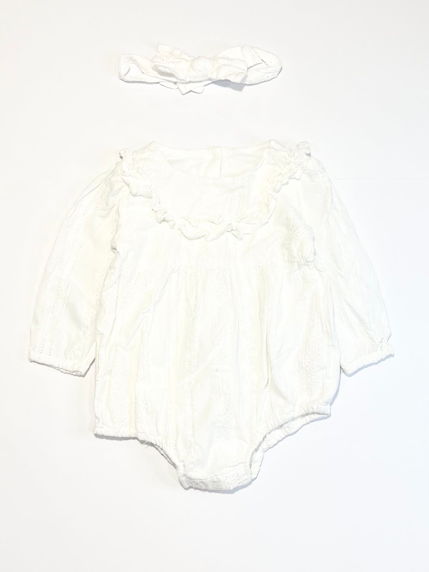 White ruffle bodysuit romper - Size 1