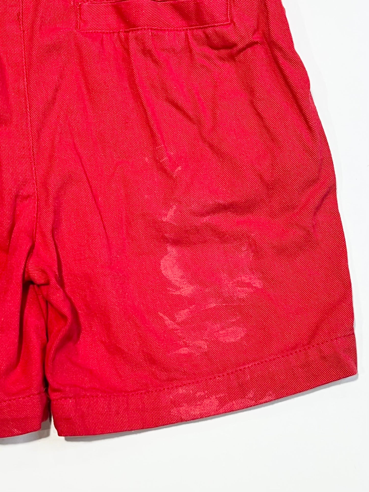 Red shorts - Size 4