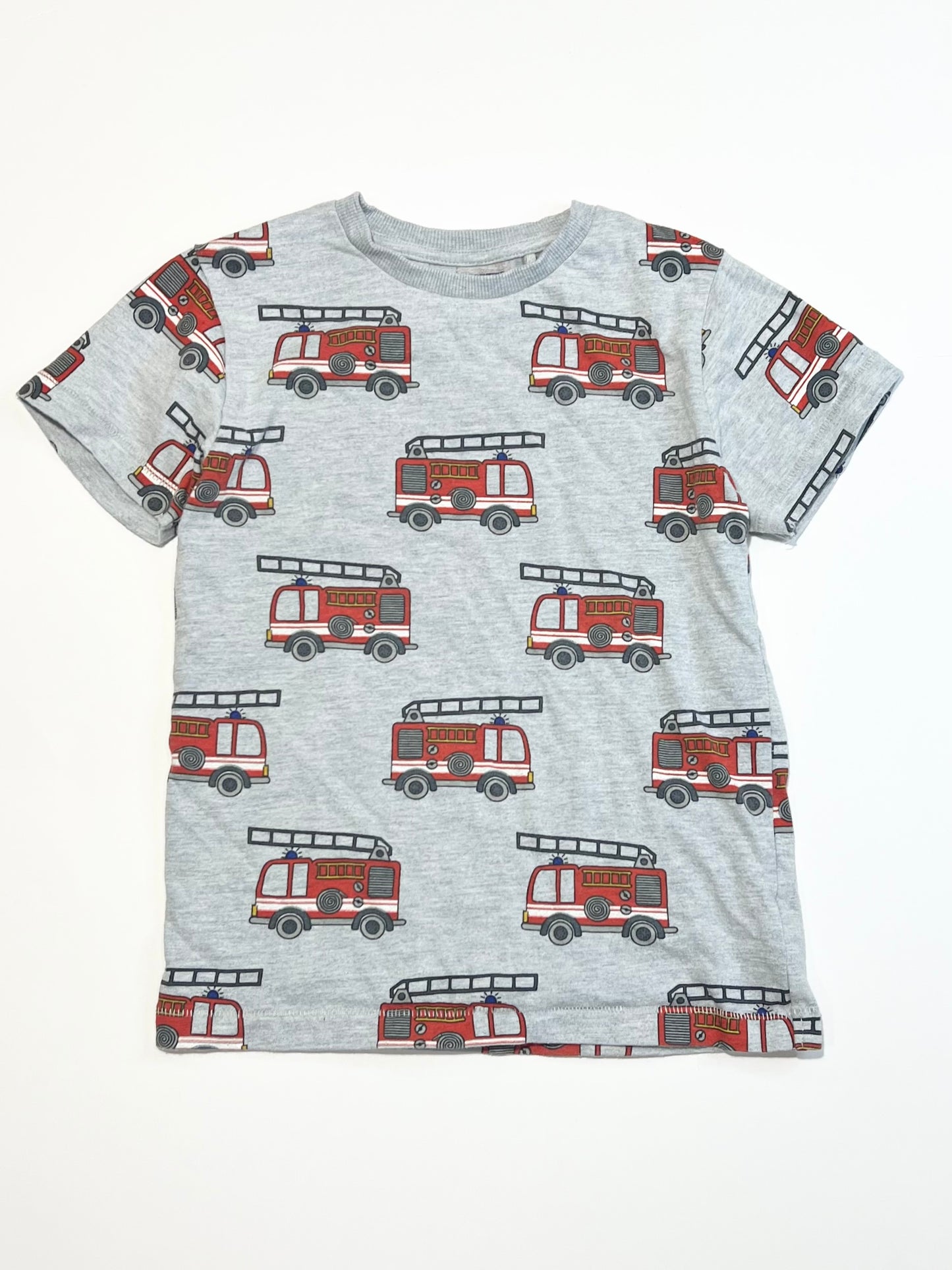 Fire trucks tee - Size 4-5