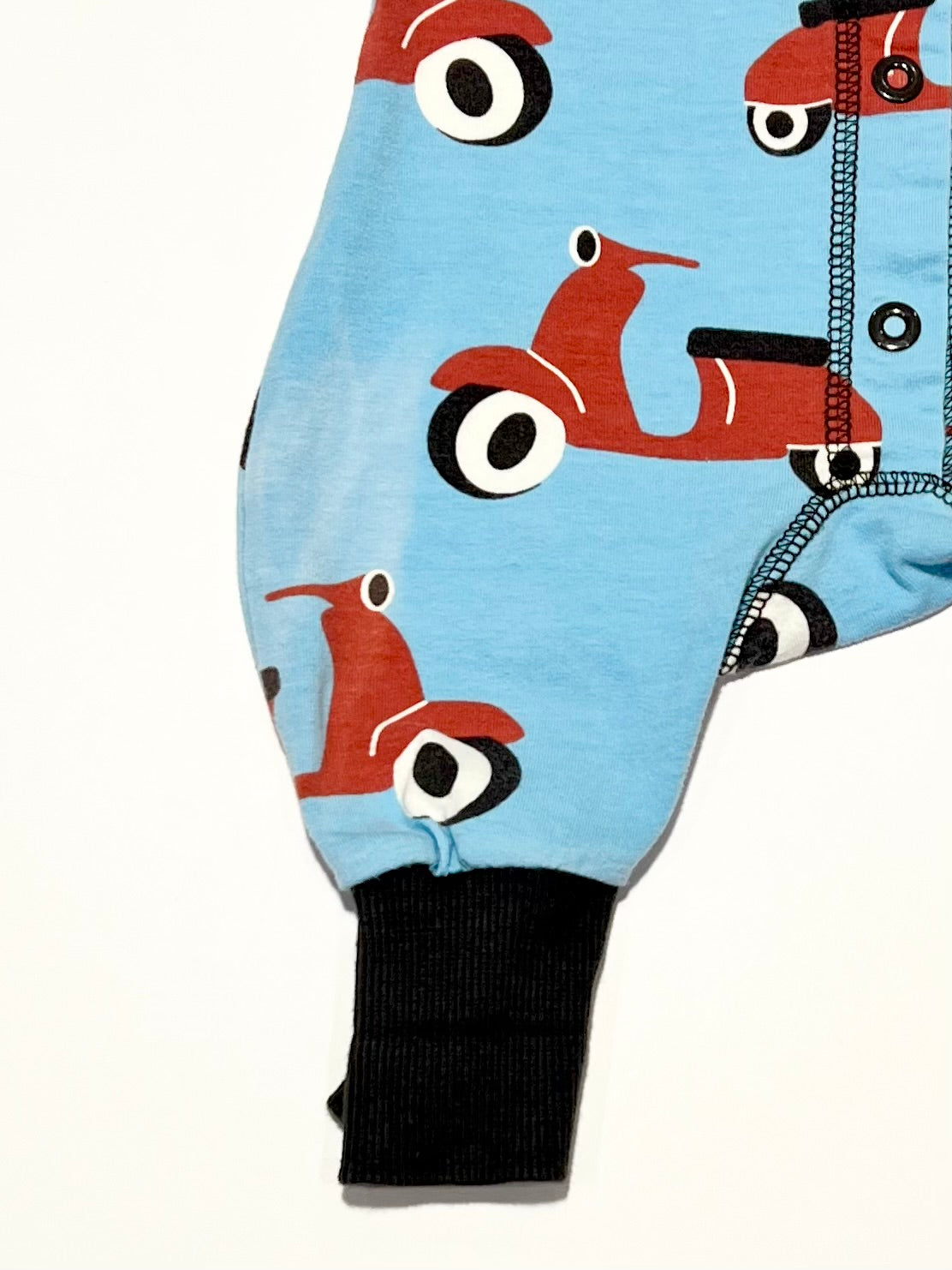 Vespa onesie with beanie - Size 00