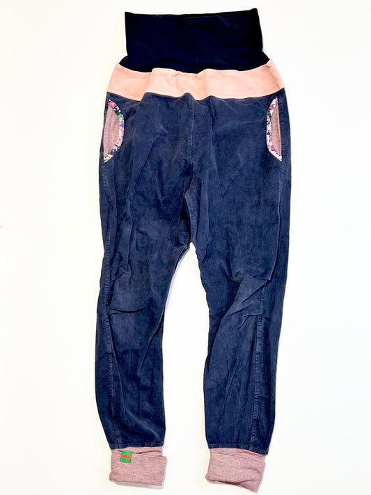 Stretch corduroy pants - Size 6