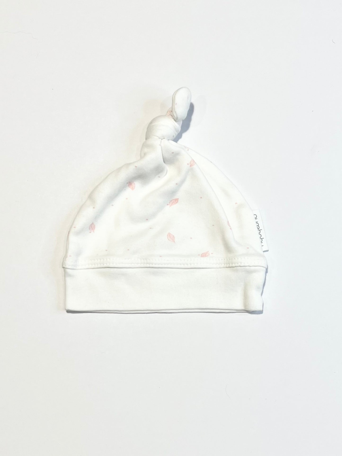 Pink leaf beanie - Size 0-6 months
