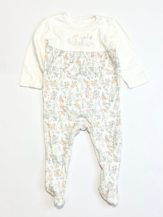 Winnie the Pooh onesie - Size 6-9 months