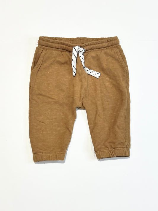 Brown trackies - Size 00