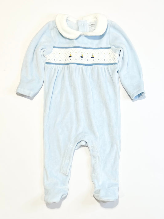 Sailboats velour onesie - Size 00