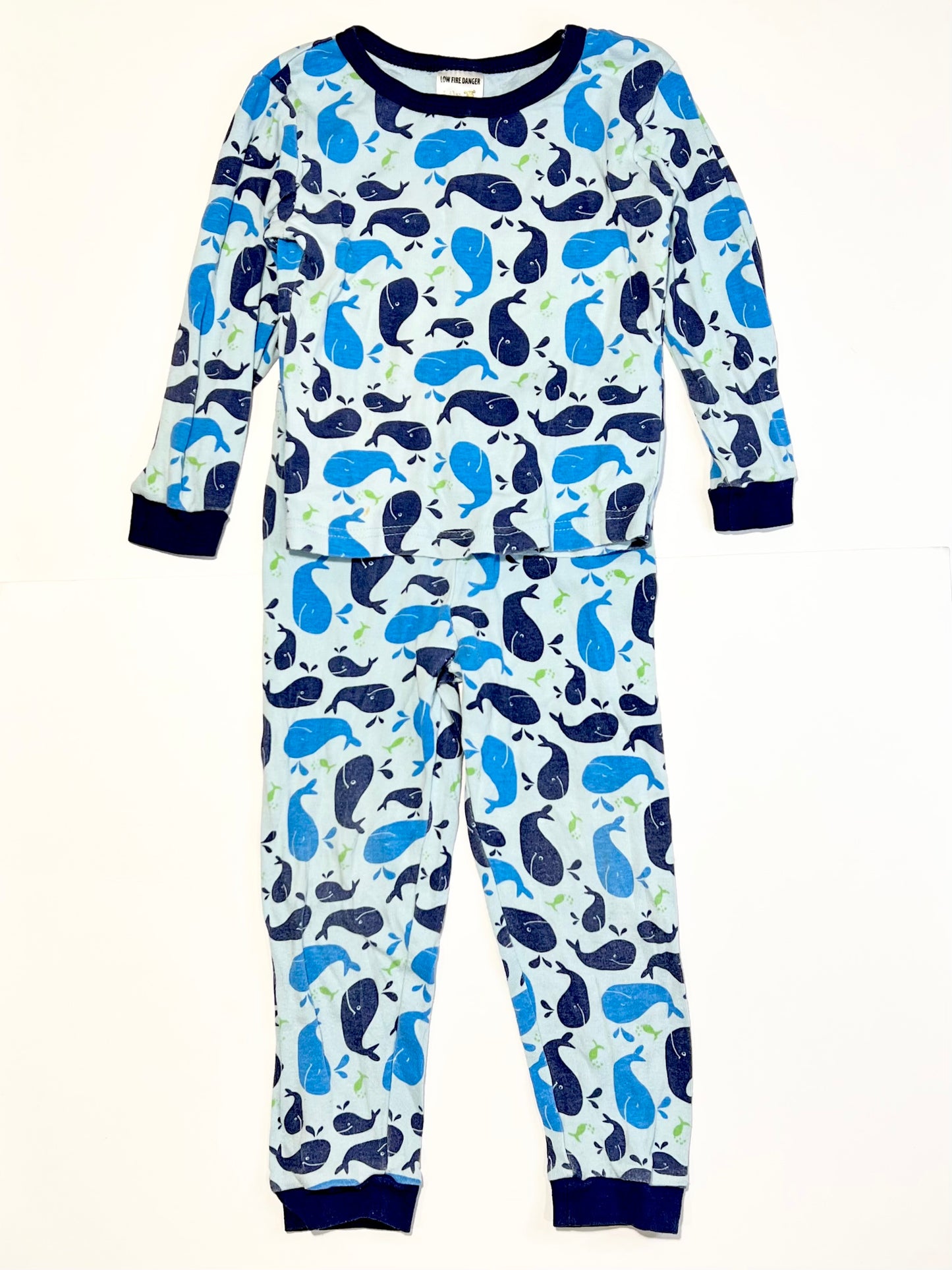 Ribbed whale pyjamas - Size 3