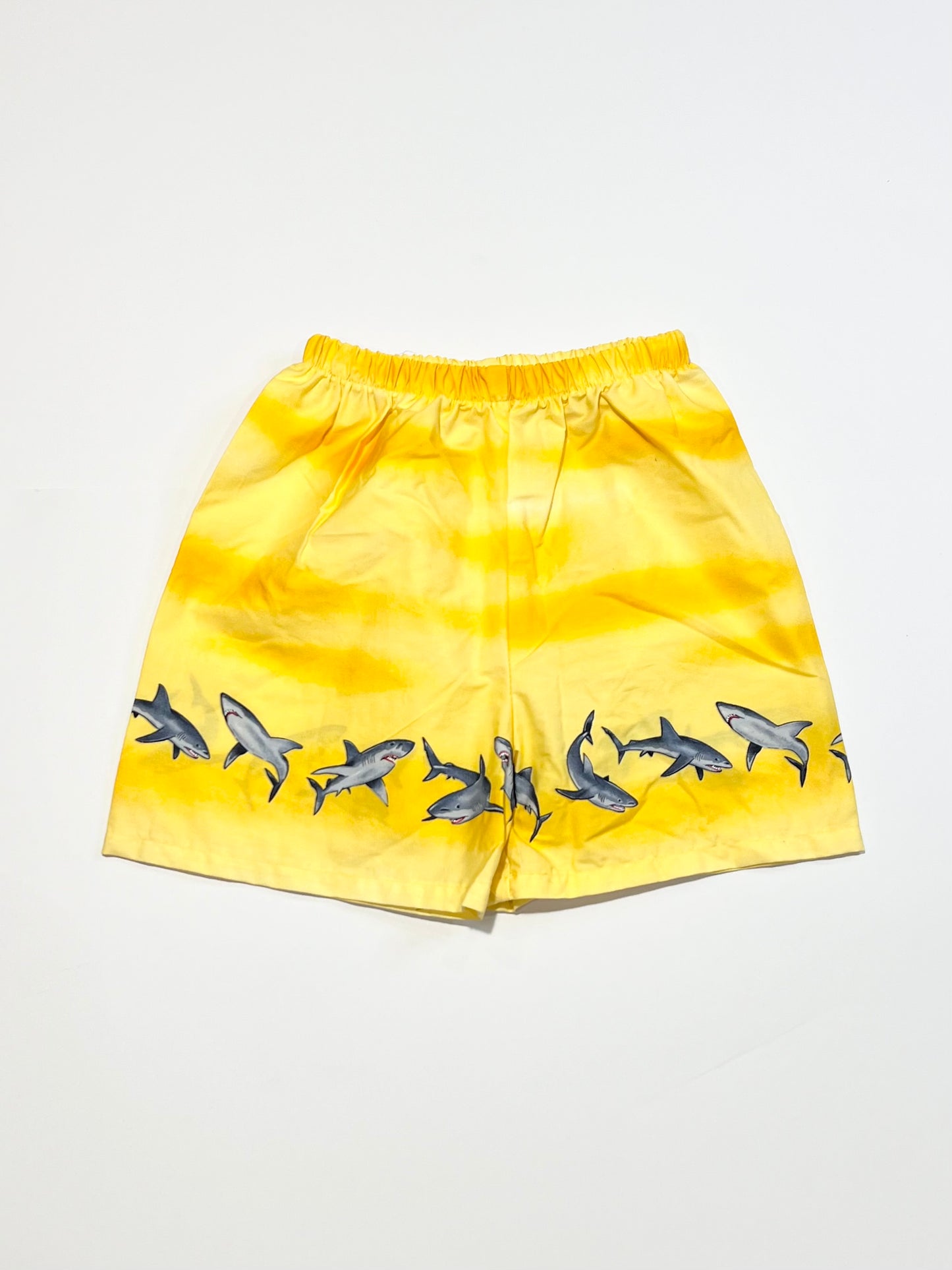 Cotton shark shorts - Size 4